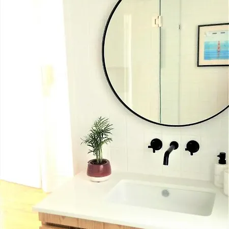 Bright Alcantara Escape With Ac Apartment Lisbon